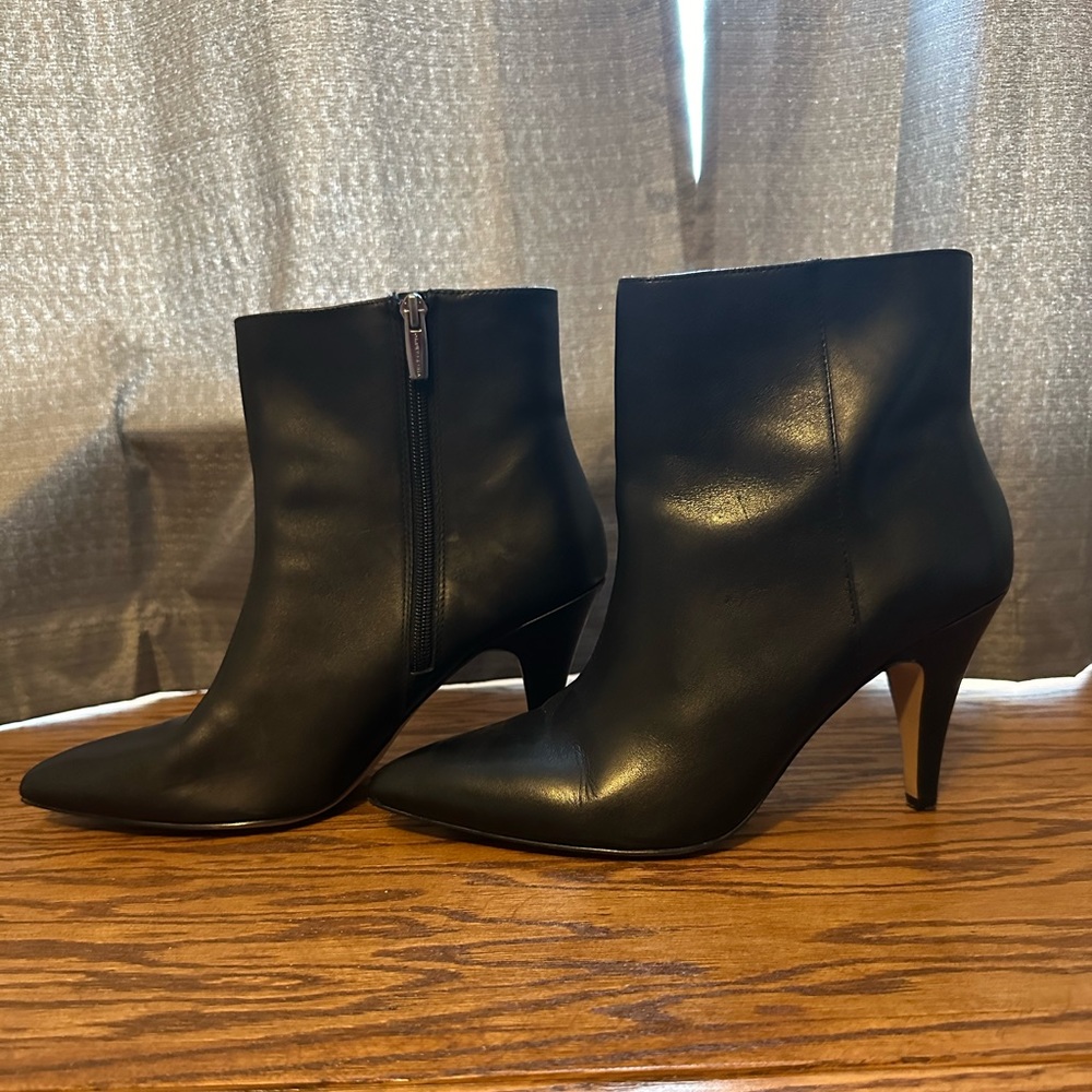 Like new! Vince Camuto Black Heeled Booties